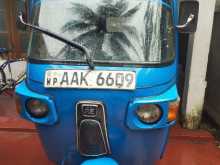 Bajaj RE 205 2013 Three Wheel