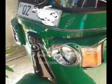 Bajaj RE 205 2010 Three Wheel