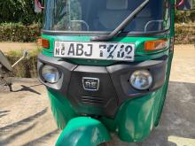 Bajaj RE 205 2016 Three Wheel