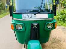 Bajaj RE 205 2011 Three Wheel