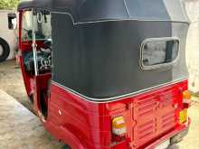 Bajaj RE 205 2011 Three Wheel