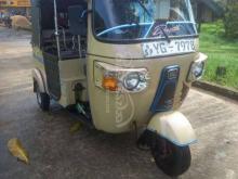 Bajaj RE 205 2010 Three Wheel