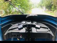 https://riyasewana.com/uploads/bajaj-re-205-815180822972.jpg