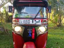 Bajaj RE 205 2016 Three Wheel