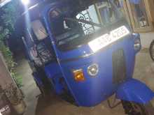 Bajaj RE 205 2012 Three Wheel