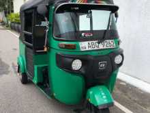 Bajaj RE 205 2017 Three Wheel