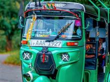Bajaj RE 205 2015 Three Wheel