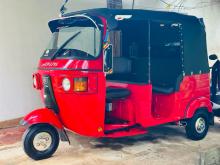 Bajaj RE 205 2011 Three Wheel