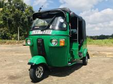 Bajaj RE 205 2011 Three Wheel