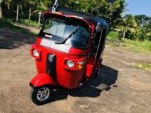 Bajaj RE 205 2012 Three Wheel