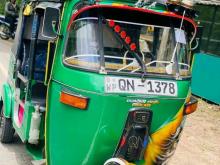 https://riyasewana.com/uploads/bajaj-re-221325106434.jpg