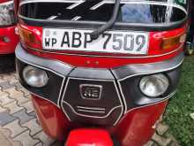 Bajaj RE 2017 Three Wheel