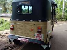 https://riyasewana.com/uploads/bajaj-re-221734294452.jpg