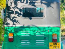 https://riyasewana.com/uploads/bajaj-re-2222544417414.jpg