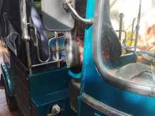 https://riyasewana.com/uploads/bajaj-re-22913554283.jpg