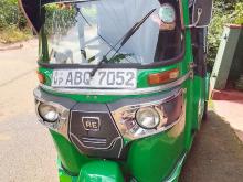 https://riyasewana.com/uploads/bajaj-re-231013076106.jpg