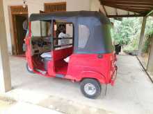 https://riyasewana.com/uploads/bajaj-re-231031164332.jpg