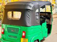 https://riyasewana.com/uploads/bajaj-re-237-271444274132.jpg