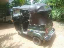 https://riyasewana.com/uploads/bajaj-re-241635014333.jpg