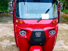 Bajaj RE 2017 Three Wheel