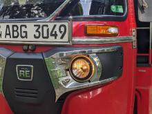 https://riyasewana.com/uploads/bajaj-re-261441116865.jpg