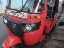 Bajaj RE 2019 Three Wheel