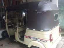 https://riyasewana.com/uploads/bajaj-re-27729414523.jpg