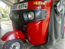 Bajaj RE 2019 Three Wheel
