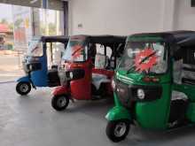 https://riyasewana.com/uploads/bajaj-re-28852444352.jpg