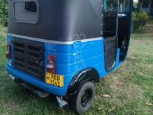 https://riyasewana.com/uploads/bajaj-re-3020034548639.jpg