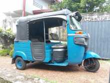 Bajaj RE 2017 Three Wheel