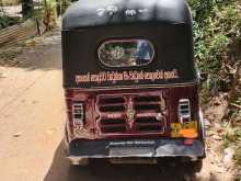 https://riyasewana.com/uploads/bajaj-re-31739064982.jpg