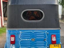 https://riyasewana.com/uploads/bajaj-re-4-1110594517485.jpg