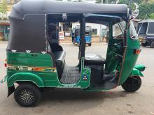 https://riyasewana.com/uploads/bajaj-re-4-1117281017815.jpg