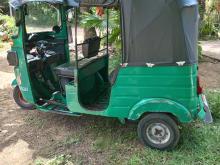 https://riyasewana.com/uploads/bajaj-re-4-1121340217286.jpg