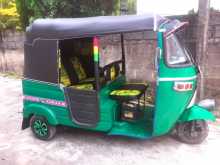 https://riyasewana.com/uploads/bajaj-re-4-11949174922.jpg