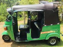 https://riyasewana.com/uploads/bajaj-re-4-151841376174.jpg