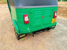 https://riyasewana.com/uploads/bajaj-re-4-182205326256.jpg