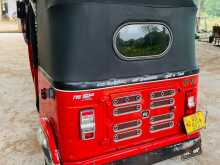 https://riyasewana.com/uploads/bajaj-re-4-18233910992.jpg