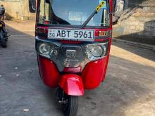 Bajaj RE 4 Stroke 2019 Three Wheel