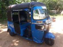 https://riyasewana.com/uploads/bajaj-re-4-191157014482.jpg