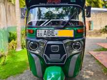 Bajaj RE 4 Stroke 2015 Three Wheel