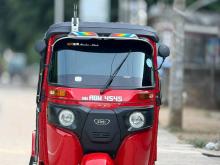 Bajaj RE 4 Stroke 2025 Three Wheel