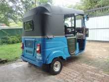 Bajaj RE 4 Stroke 2025 Three Wheel