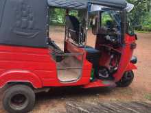 https://riyasewana.com/uploads/bajaj-re-4-26922574603.jpg