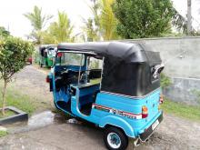 https://riyasewana.com/uploads/bajaj-re-4-56224417534.jpg