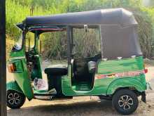 https://riyasewana.com/uploads/bajaj-re-4-72104722932.jpg