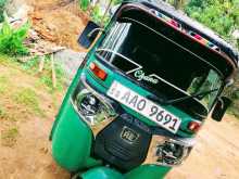Bajaj RE 4 STROKE 2014 Three Wheel