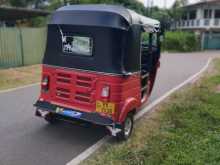 https://riyasewana.com/uploads/bajaj-re-4-91655194843.jpg
