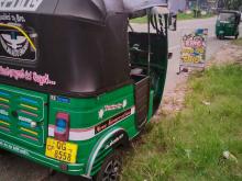 https://riyasewana.com/uploads/bajaj-re-41038126944.jpg